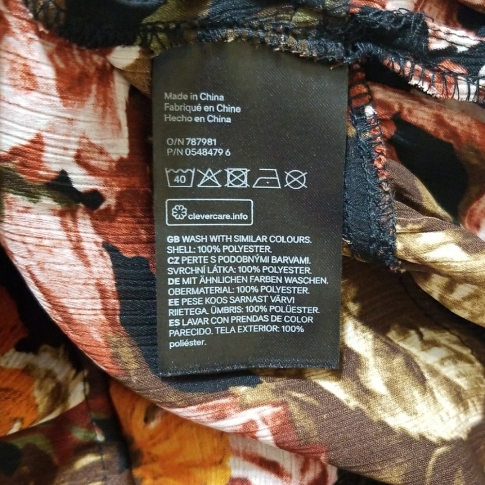 H&M blouse - Picture 8 of 8